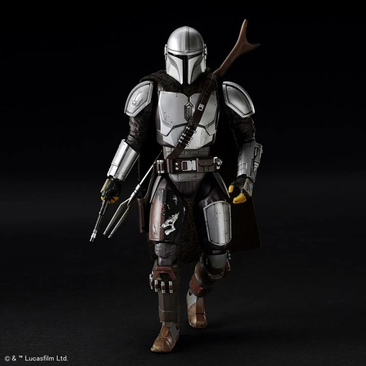 Bandai The Mandalorian (Beskar Armor) 1/12 Scale Model Kit 5 Bandai The Mandalorian (Beskar Armor) 1/12 Scale Model Kit - Image 3