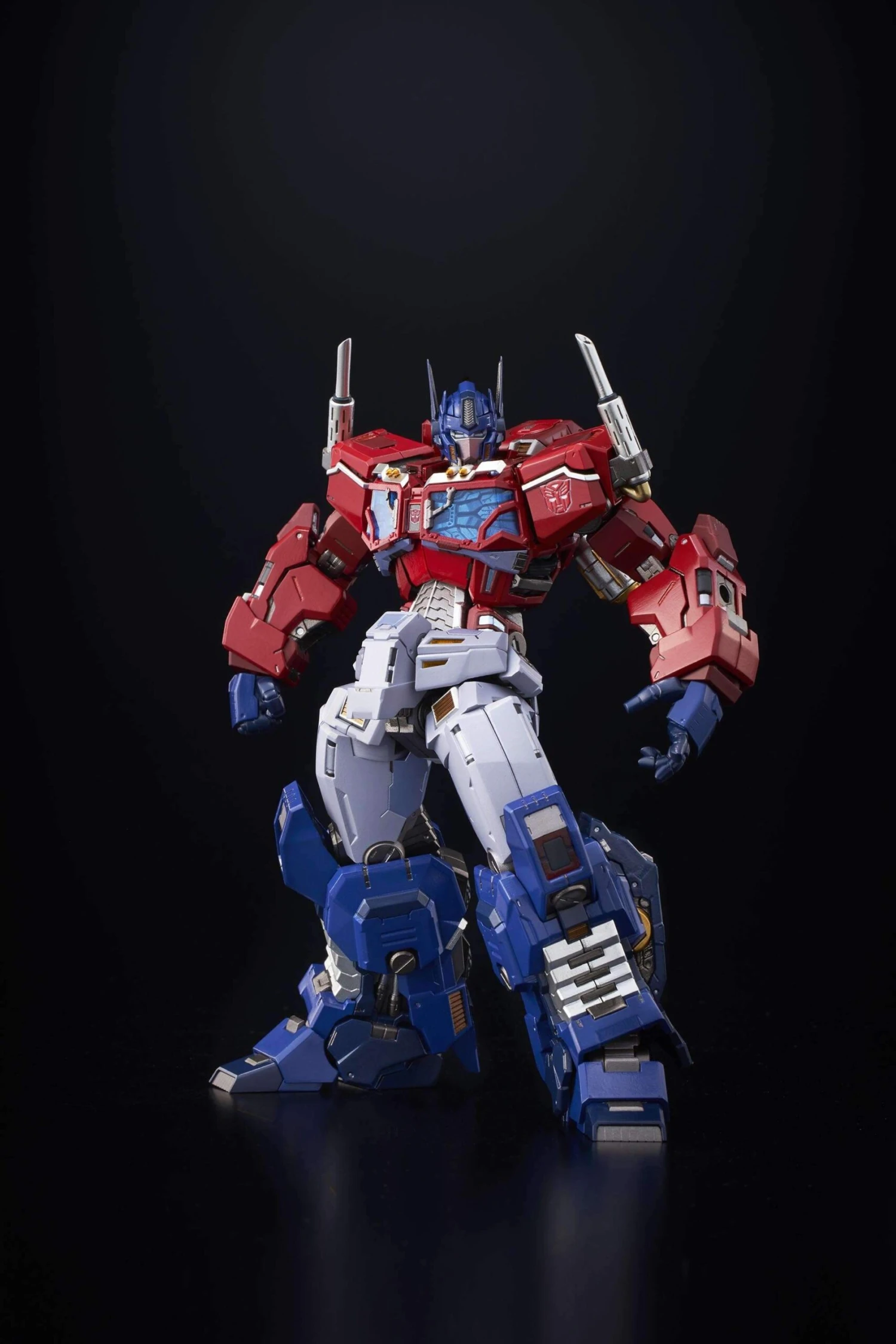 Bandai #05 Optimus Prime "Transformers", Flame Toys Kuro Kara Kuri 6 Bandai #05 Optimus Prime "Transformers", Flame Toys Kuro Kara Kuri - Image 4