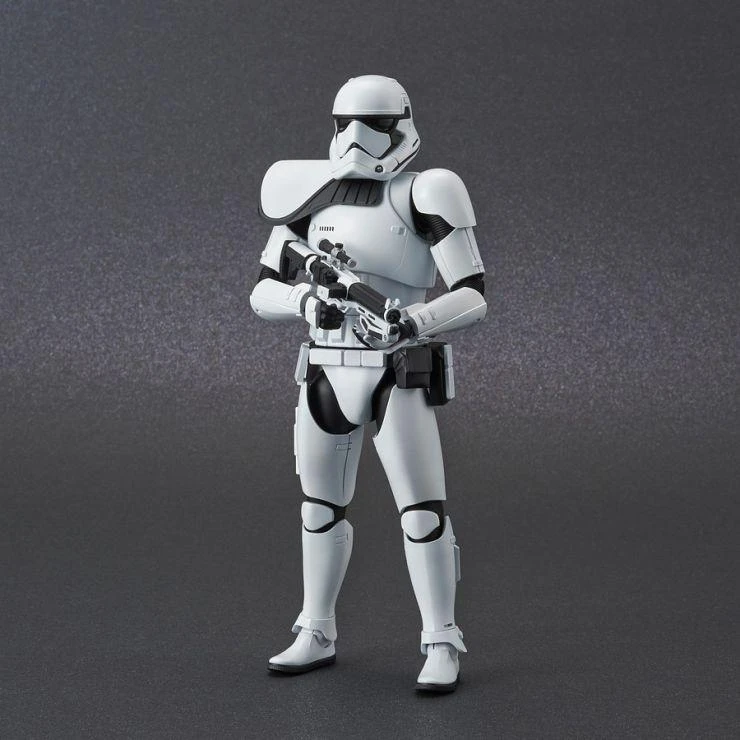 Bandai 1/12 FIRST ORDER STORMTROOPER (THE RISE OF SKYWALKER VER.) 3 Bandai 1/12 FIRST ORDER STORMTROOPER (THE RISE OF SKYWALKER VER.)