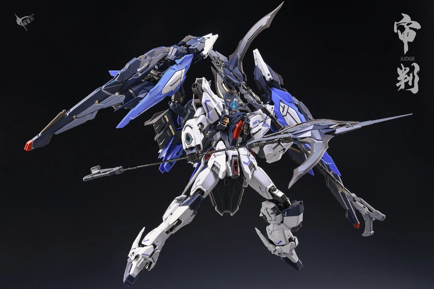 Zero Gravity 1/100 Judge Moonlight Ver. Model Kit 4 Zero Gravity 1/100 Judge Moonlight Ver. Model Kit - Image 3