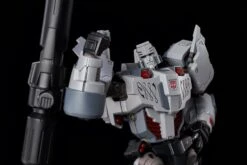 Bandai Megatron IDW (Autobot Ver.) 23 Bandai Megatron IDW (Autobot Ver.) -Bandai Sales Store 54731125 1217926378371629 4841854690209562624 o