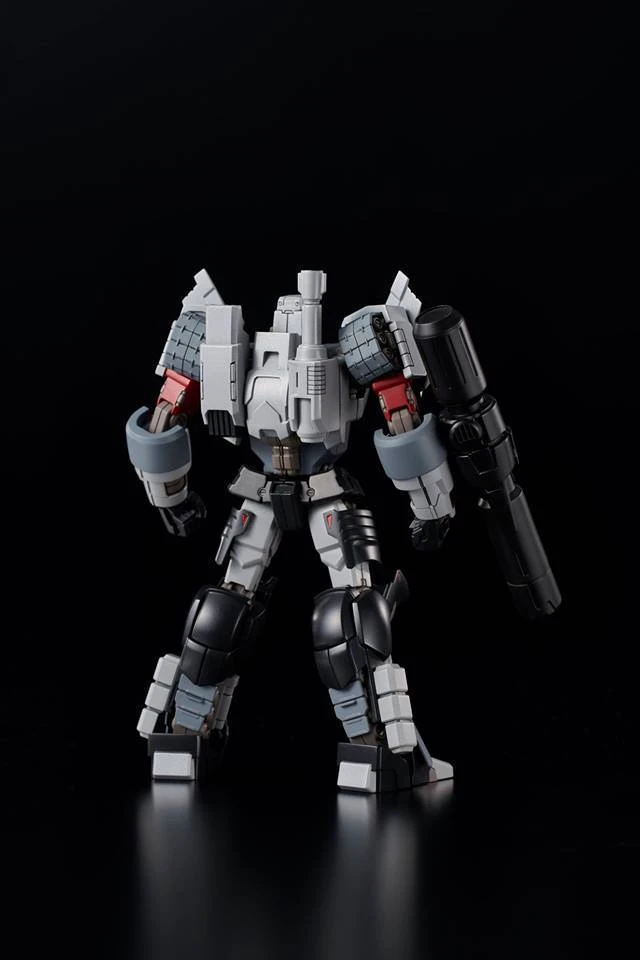 Bandai Megatron IDW (Autobot Ver.) 5 Bandai Megatron IDW (Autobot Ver.) - Image 3