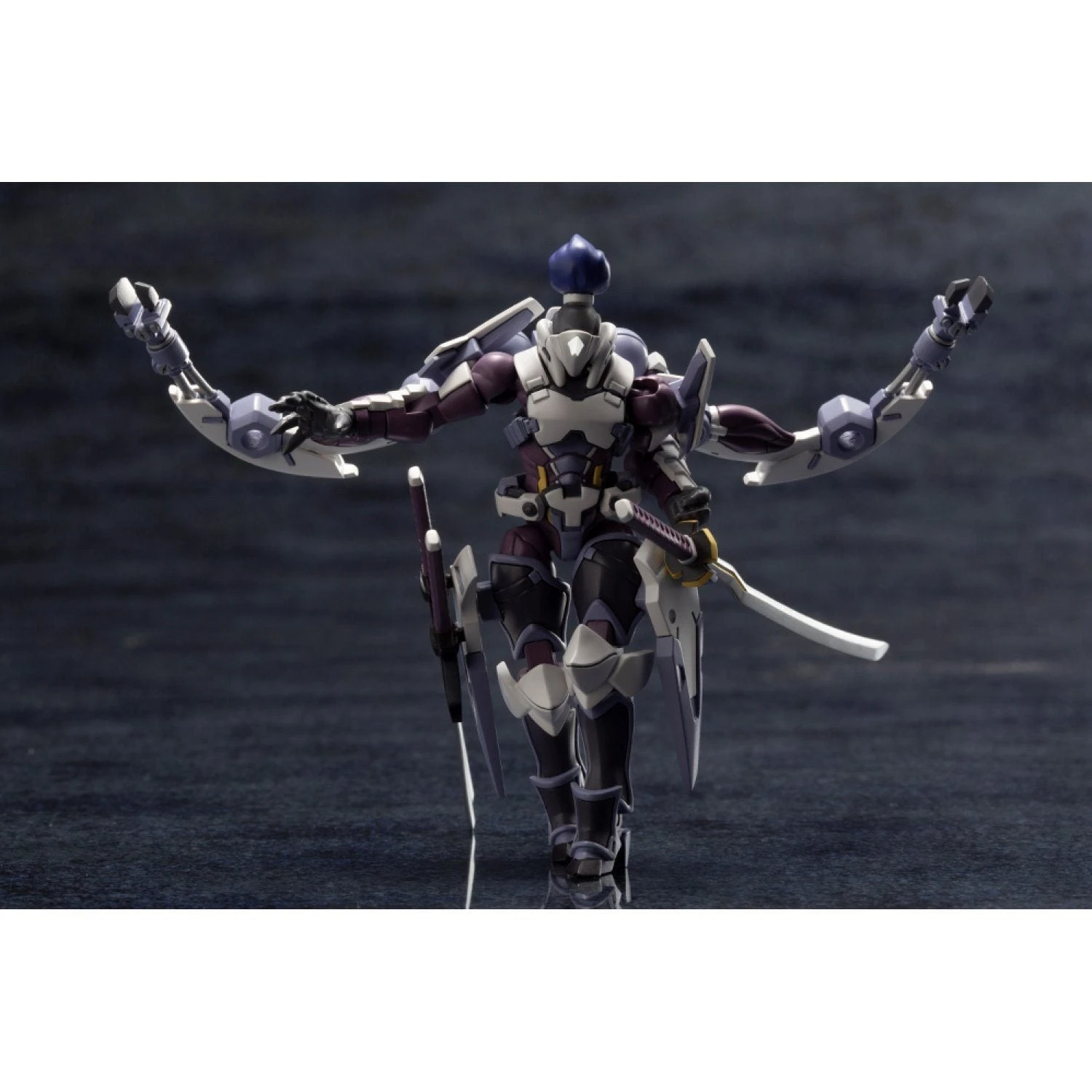 Hexa Gear Governor Ex Armor Type: Monoceros 1/24 Scale Model Kit 12 Hexa Gear Governor Ex Armor Type: Monoceros 1/24 Scale Model Kit - Image 10