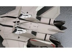 Macross Plus VF-11B Thunderbolt 1/72 Scale Model Kit 31 Macross Plus VF-11B Thunderbolt 1/72 Scale Model Kit -Bandai Sales Store hsg65722 13 1485108025