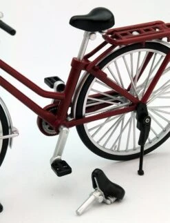 TomyTec Little Armory 1/12 LM005 Commuting Bicycle Defense School Maroon -Bandai Sales Store tmt31211 2